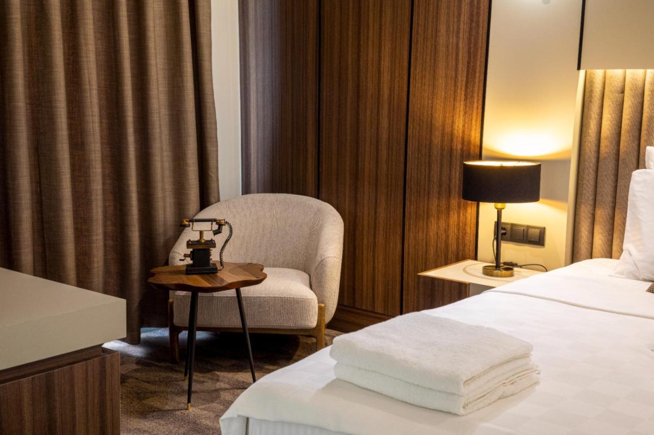 Monalisa Hotels 库萨达斯 外观 照片